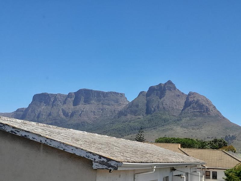 To Let 2 Bedroom Property for Rent in Rondebosch Park Estate Western Cape